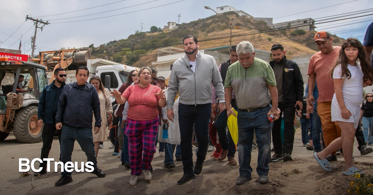 Articulo - Gobierno de Burgueño retira toneladas de basura en Colinas del Sol