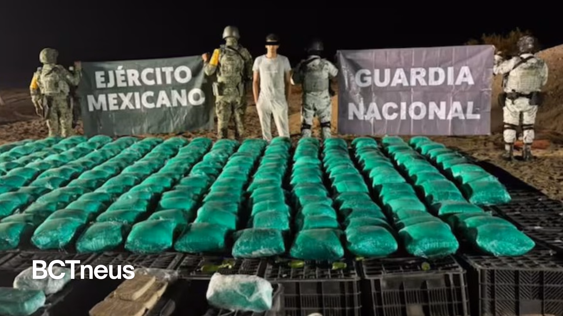 Articulo - Sedena y Guardia Nacional decomisan más de una tonelada de droga oculta en cargamento de chiles en Sonora