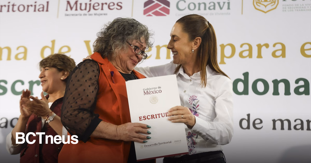 Articulo - “Un derecho que parecía imposible”: Sheinbaum entrega escrituras a mujeres en Edomex