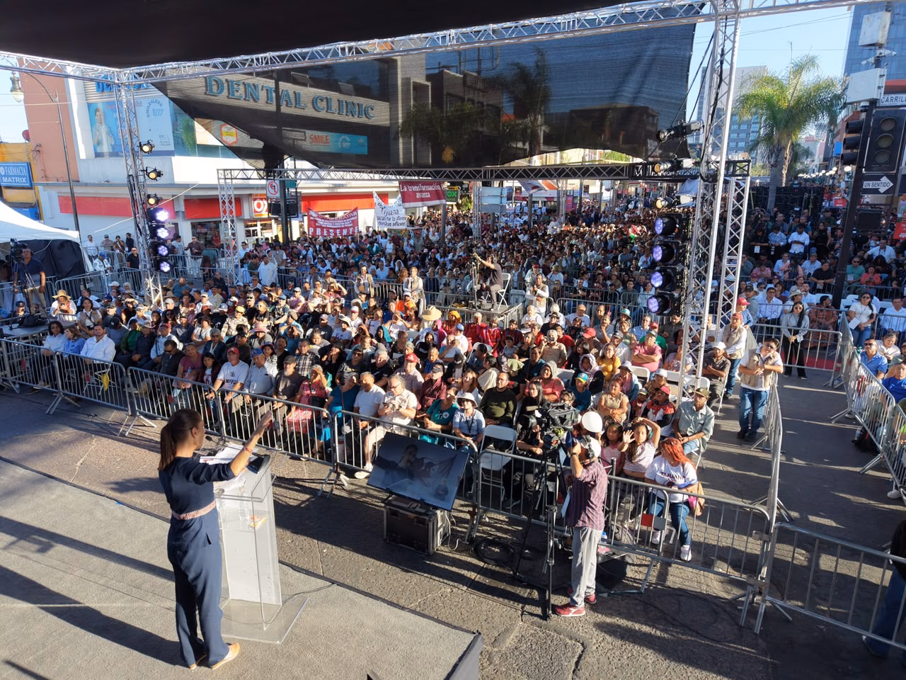 Articulo - Durante su visita a Tijuana, Sheinbaum anuncia nuevas obras para Baja California