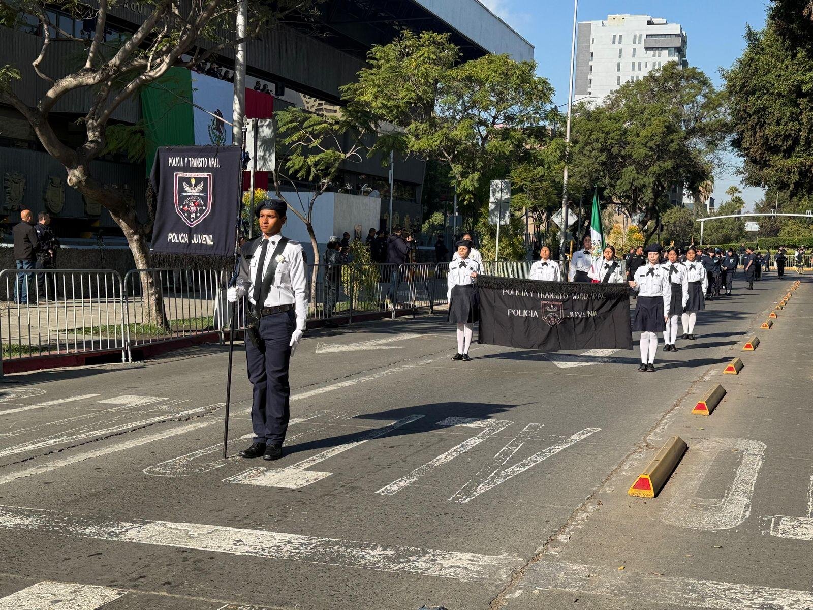 93e9b10d-758f-40cb-97fc-950a2b1194a0