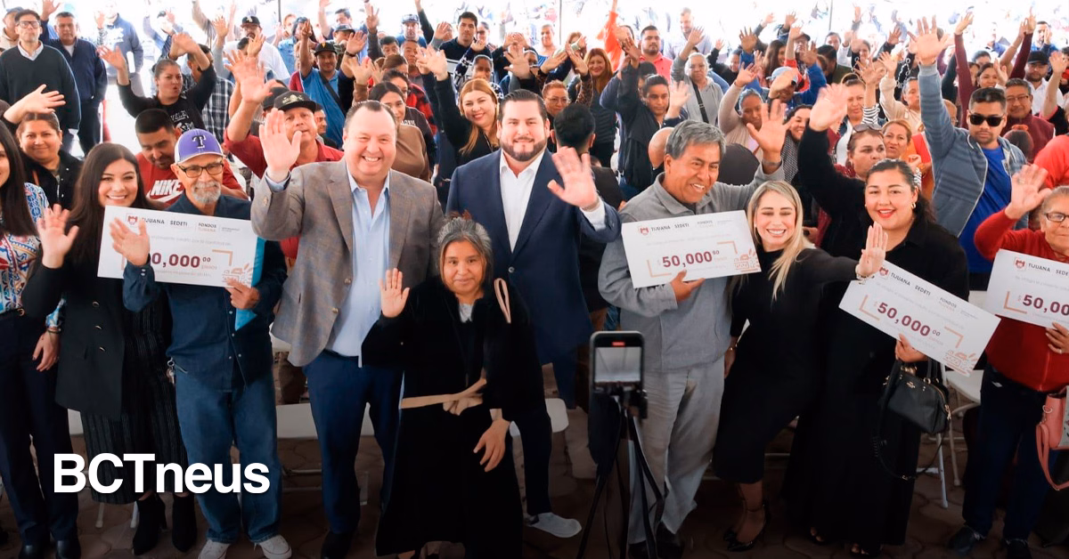 Articulo - Burgueño entrega más de 21 MDP en apoyo para emprendedores locales