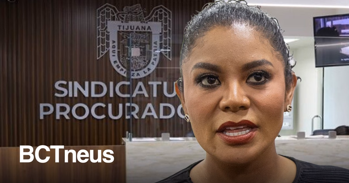 Articulo - Se presenta Montserrat Caballero en Sindicatura para repartir culpas