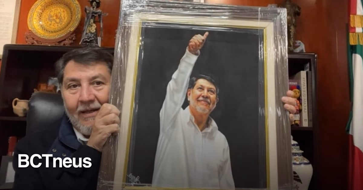 Articulo - Sin austeridad: Senado pagó 27 mil pesos por un retrato de Fernández Noroña