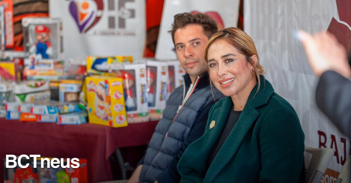 Articulo - Teresita Balderas participa en entrega de juguetes a DIF Baja California