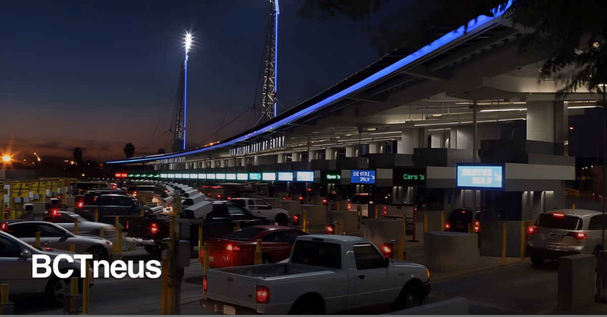 Articulo - Intentaba cruzar la frontera: descubren a mujer dentro de tanque de gasolina en San Ysidro Port of Entry.