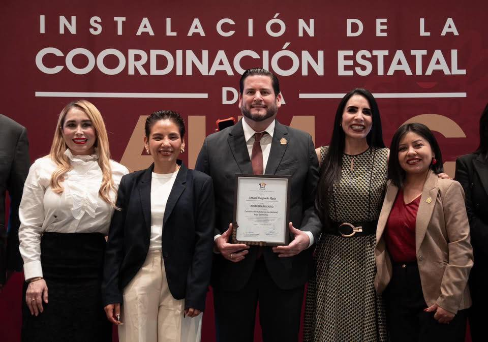 LIDERAZGO DE BURGUEÑO EN AUTORIDADES LOCALES LO REPOSICIONA POLÍTICAMENTE