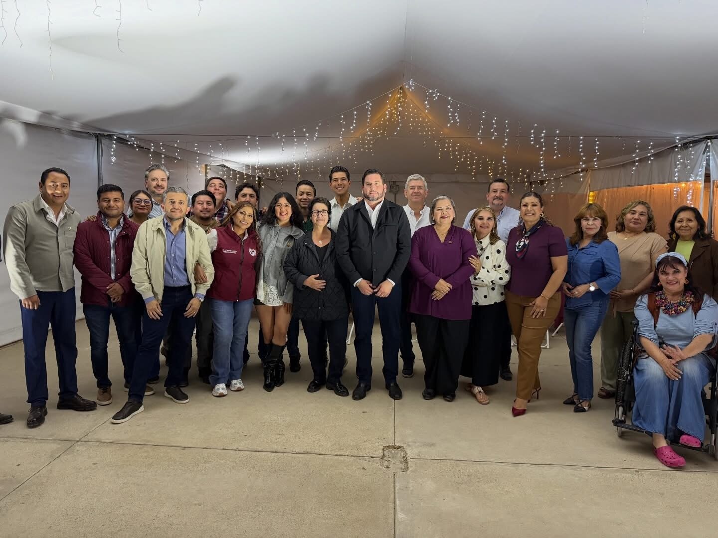 BURGUEÑO CONCENTRA UNIDAD DE MORENISTAS RUMBO A 2027