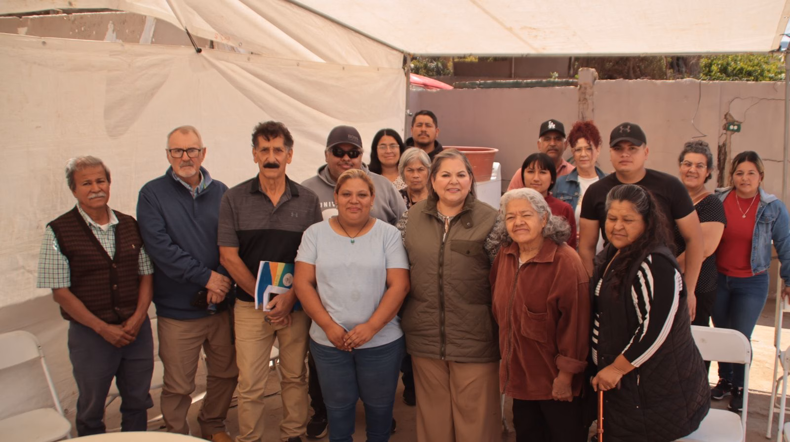 Articulo - Escucha Evangelina Moreno a líderes vecinales de Ensenada