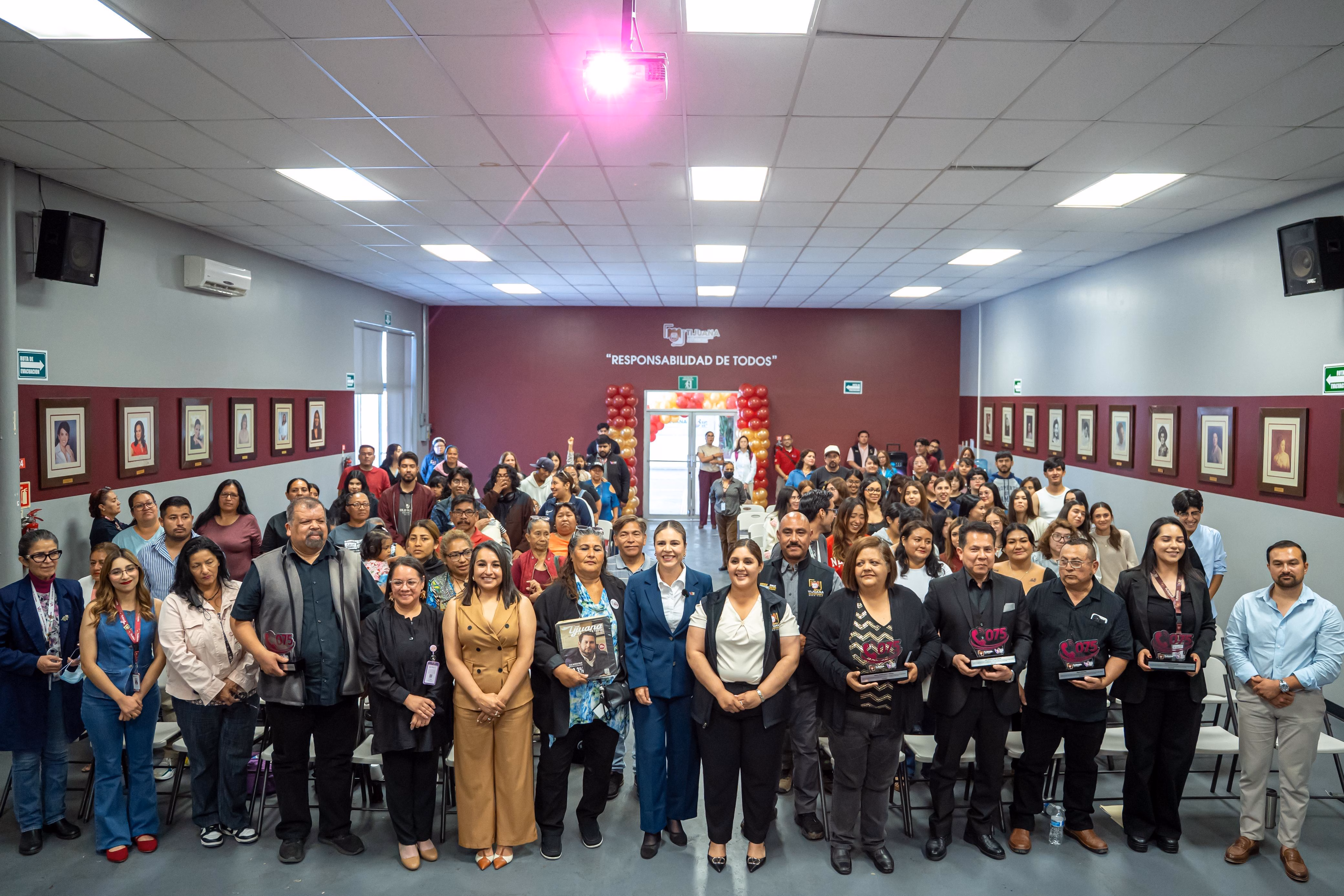 Articulo - Conmemoran 28 años de la Línea de Atención en Crisis 075 en Tijuana