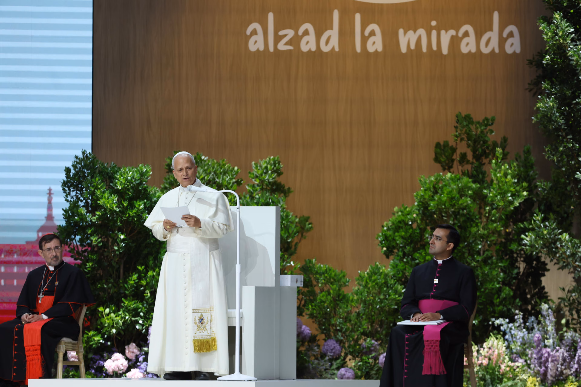 Articulo - Desde Madrid, el Papa León XIV llama a tejer redes centradas en la dignidad humana