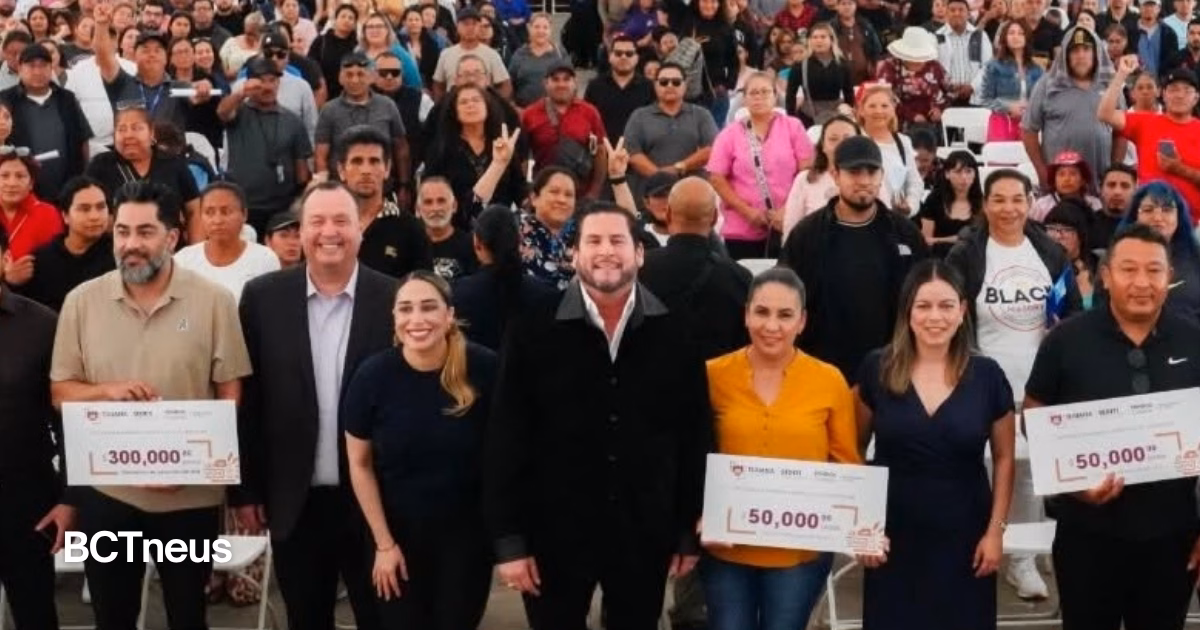 Articulo - Burgueño entrega más de 21 mdp en apoyos a emprendedores y microempresarios de Tijuana
