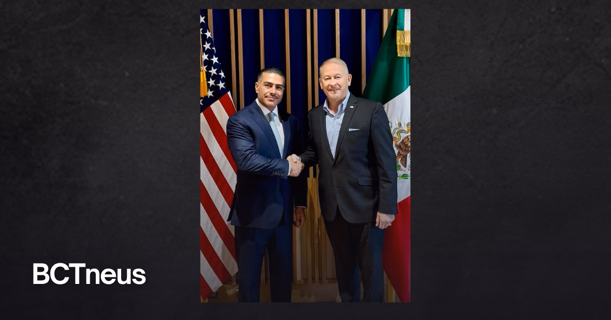 Articulo - Ronald Johnson y Harfuch destacan coordinación para reactivar actividades de EUA en Michoacán